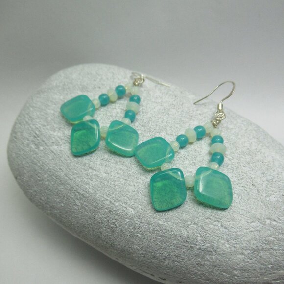 Uranium glass earrings - Picture 9 of 13